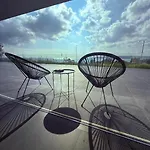 Hotel Lotus